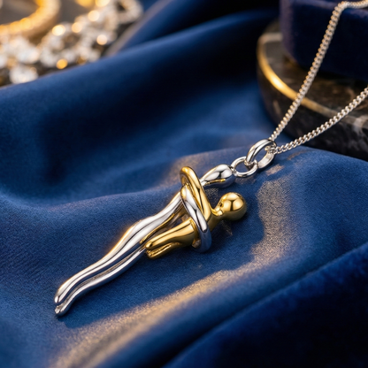 Abrazo Eterno: El collar que Siempre te Acompaña